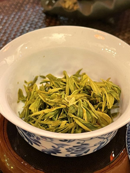 Premium Long Jing Dragon Well Tea (2022 Spring Harvest)
